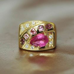 bague modele comédie rose